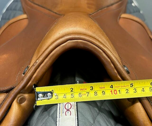 Used Stubben Zaria Jump Saddle 17" Medium Wide Gullet