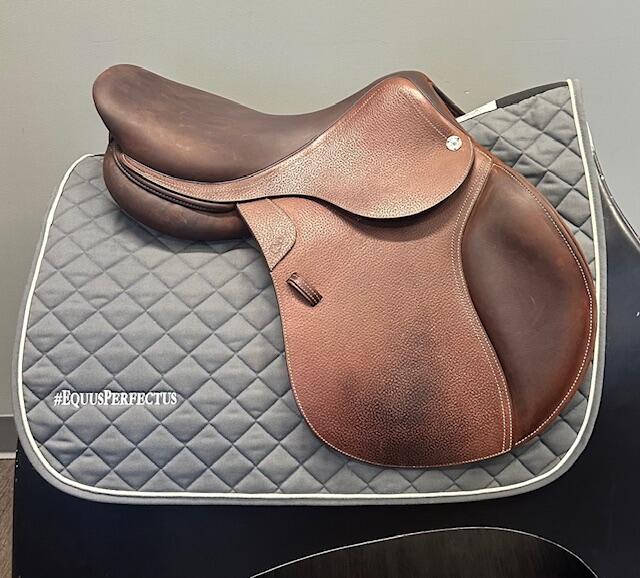 Used CWD XTC Close Contact Saddle 17" Medium Tree