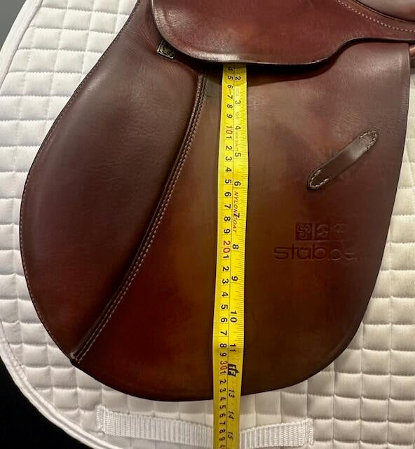 Used Stubben Edelweiss Junior Jump Saddle 15" Medium Wide Gullet