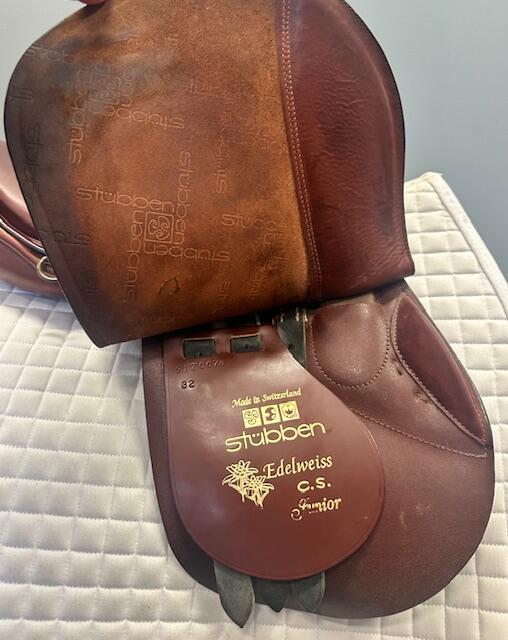 Used Stubben Edelweiss Junior Jump Saddle 15" Medium Wide Gullet