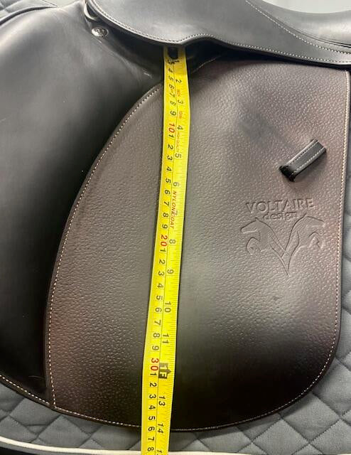 Used Voltaire Palm Beach Jump Saddle 18" Medium Tree