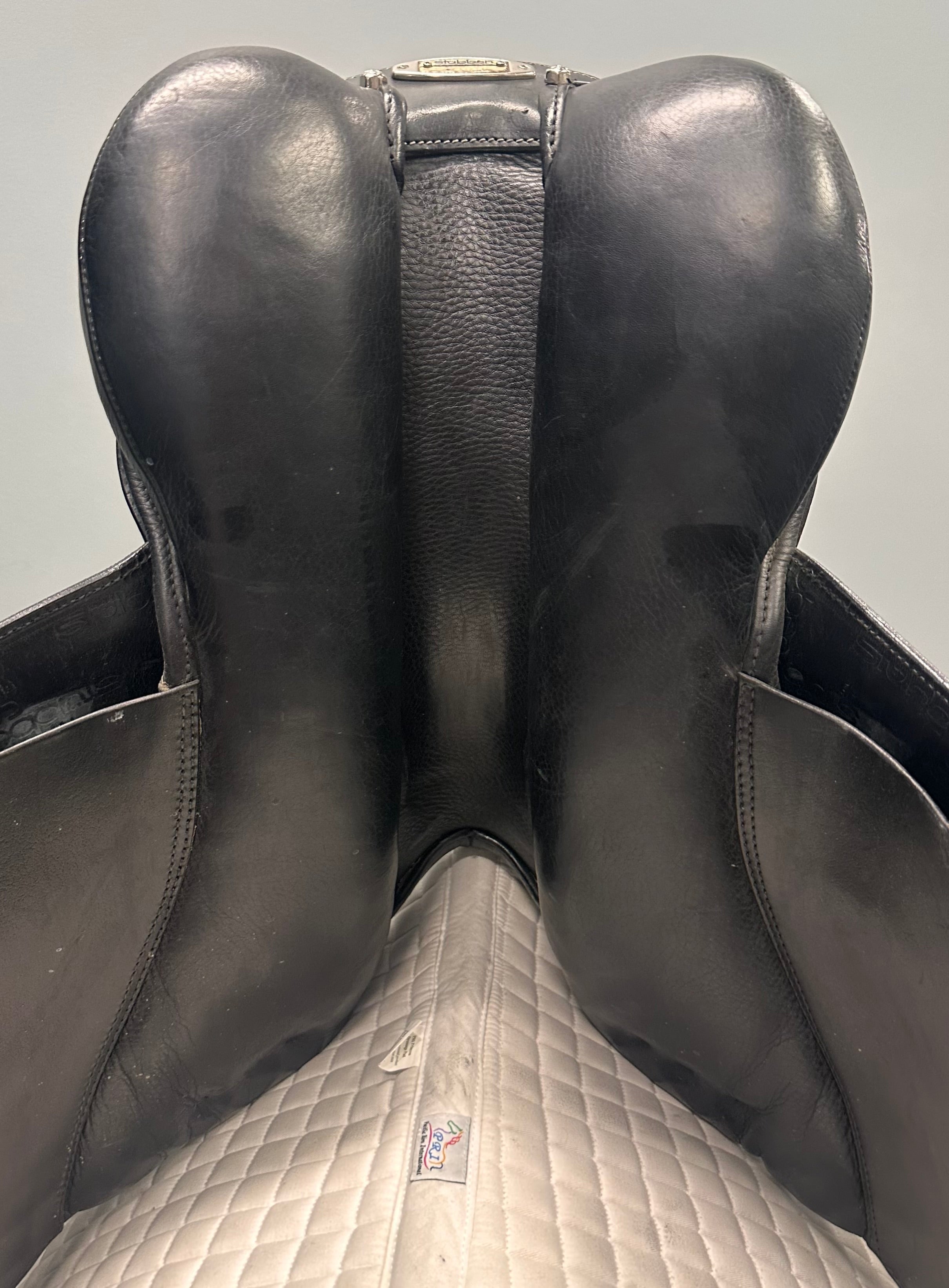 Used Stubben Genesis Deluxe Dressage Saddle 17.5" Wide Tree