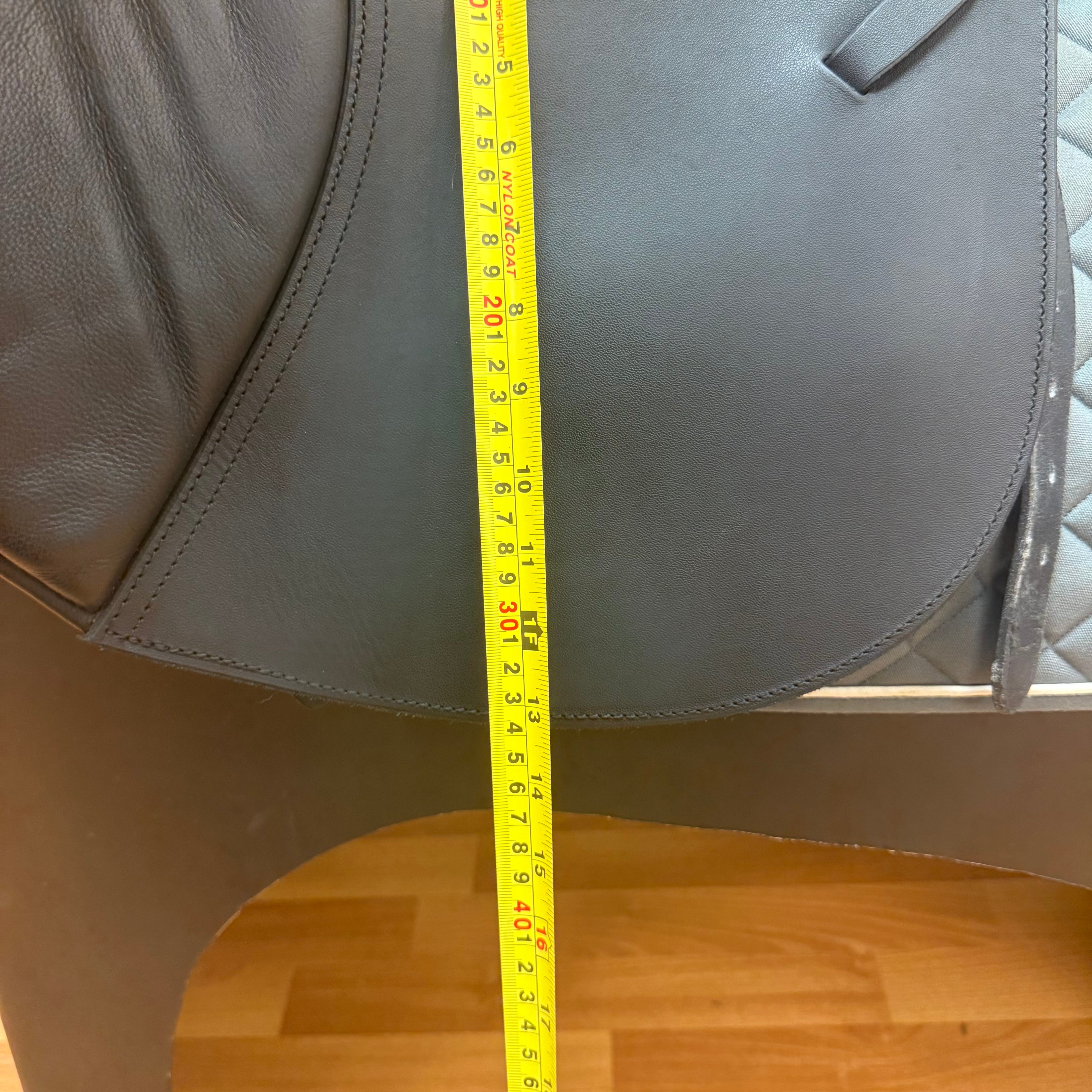 Used Ideal H&C Jump Saddle 18" Extra Wide Tree