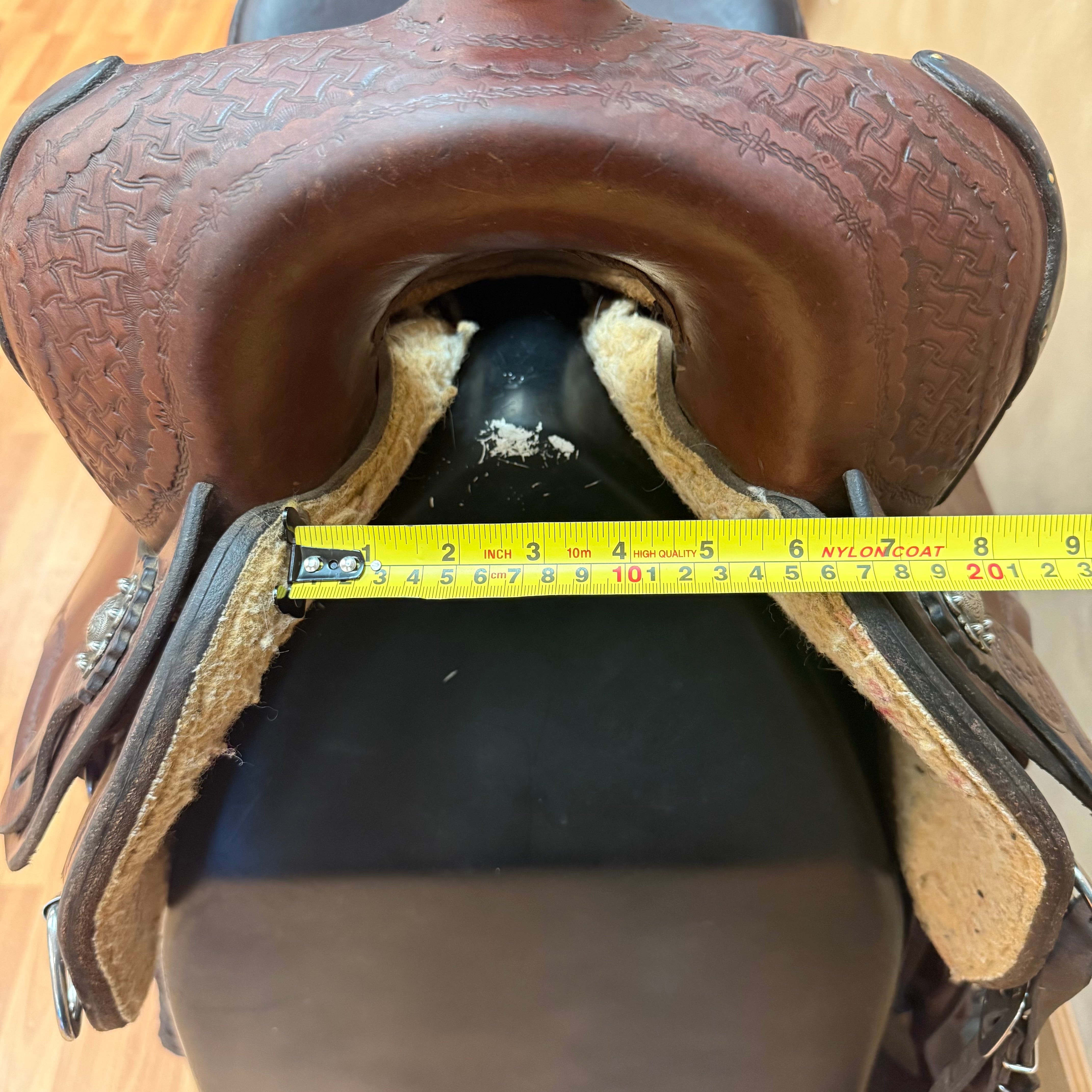 Used Circle L Ranch Western Saddle 15"
