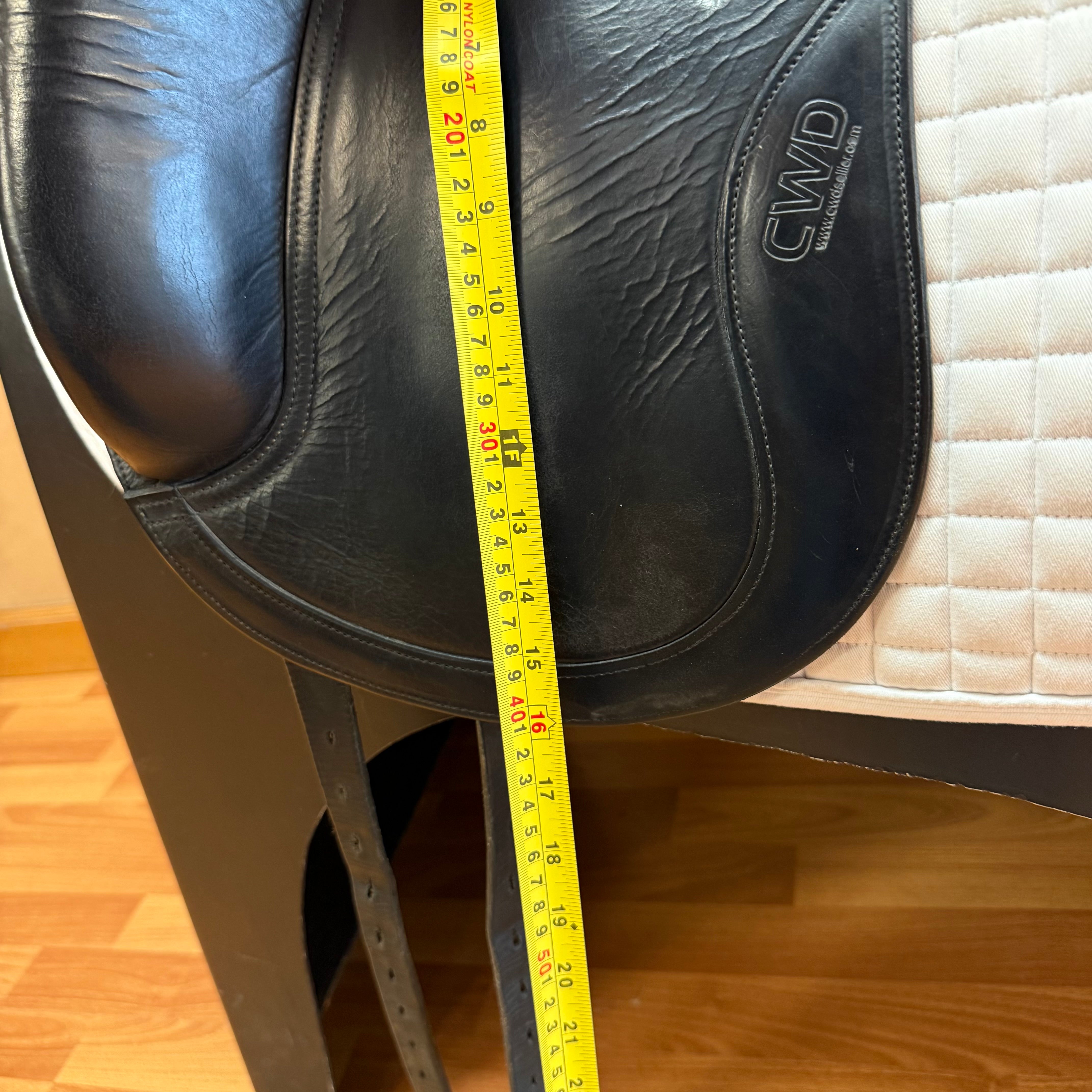 Used CWD SE08 17.5" Medium Wide Tree