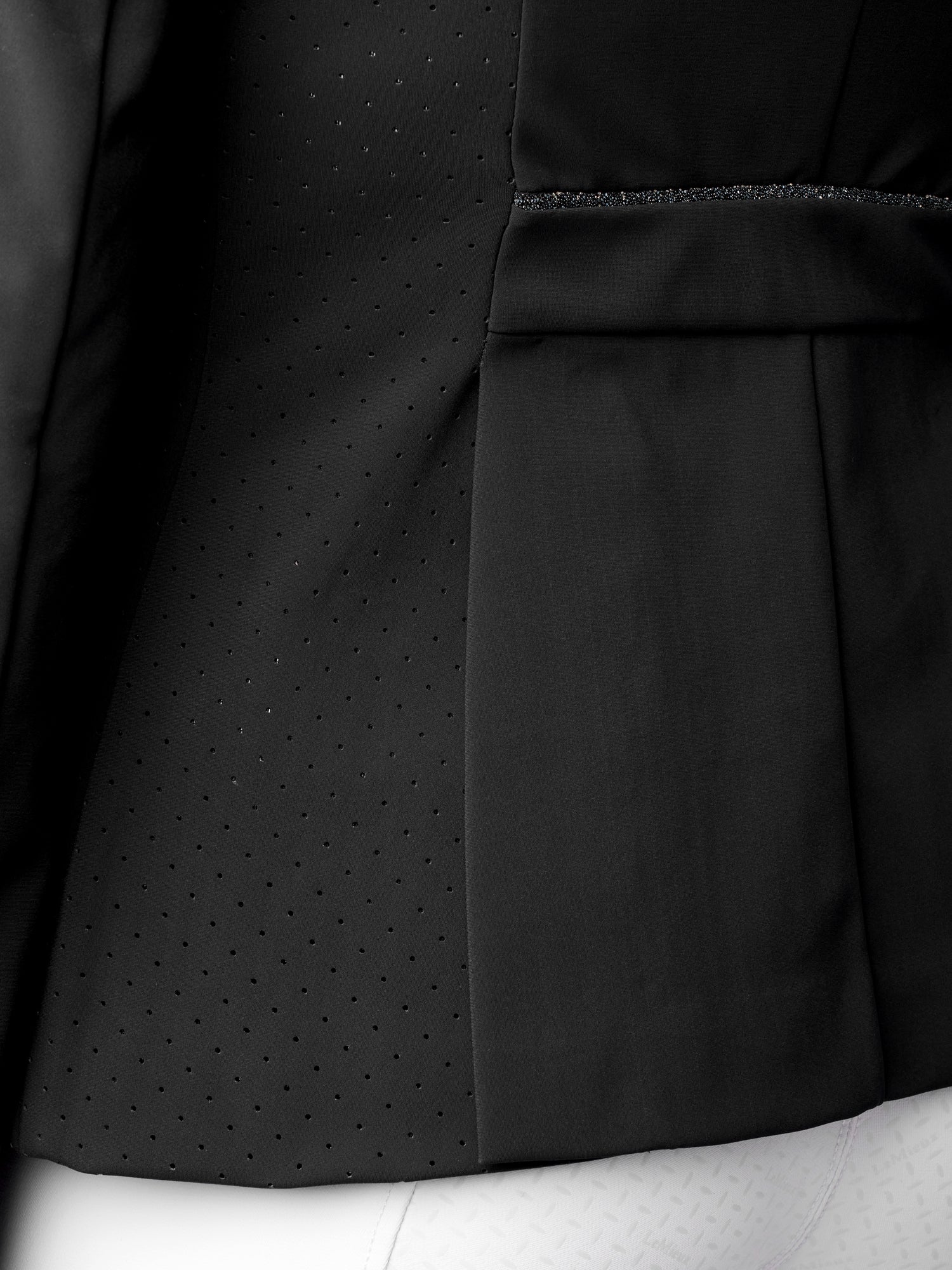 #color_black