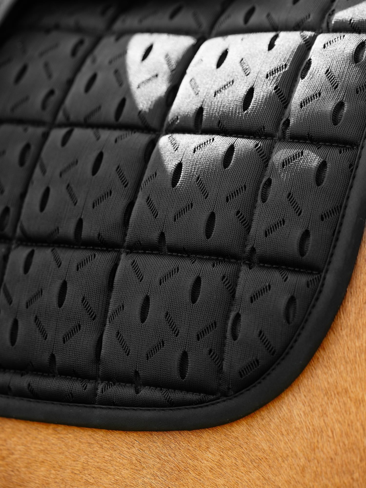 LeMieux 3D Mesh Self-Cool Eurojump Saddle Pad