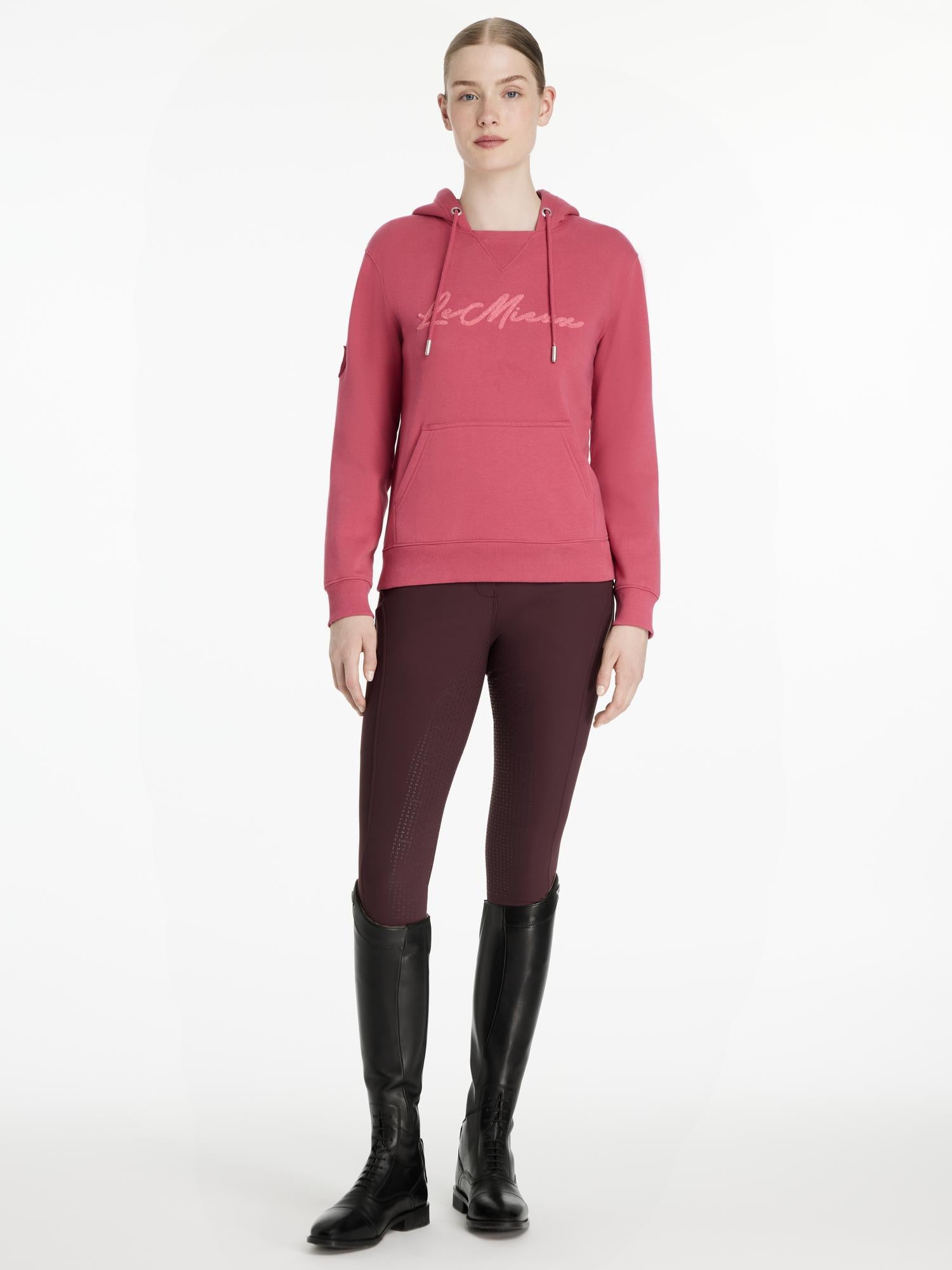 #color_cranberry