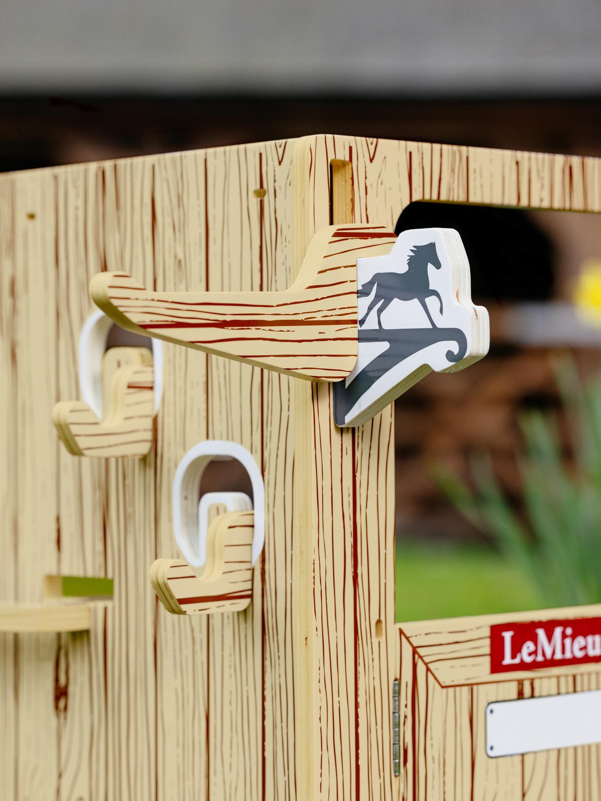 LeMieux Toy Pony Stable Set