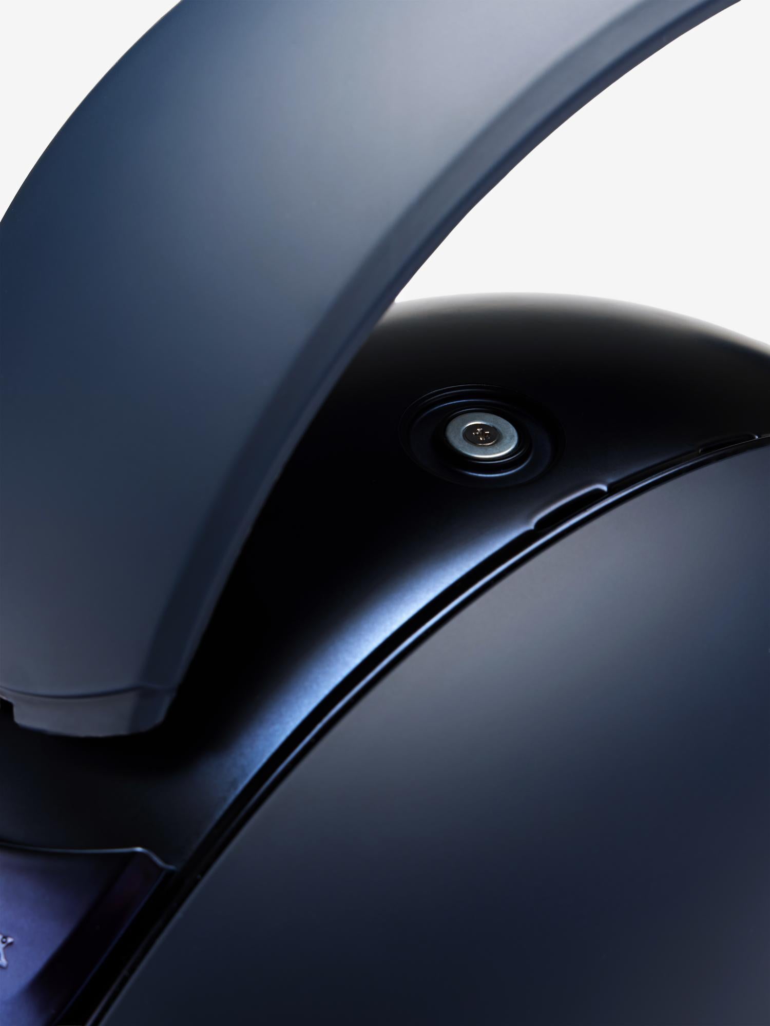 #color_matte navy