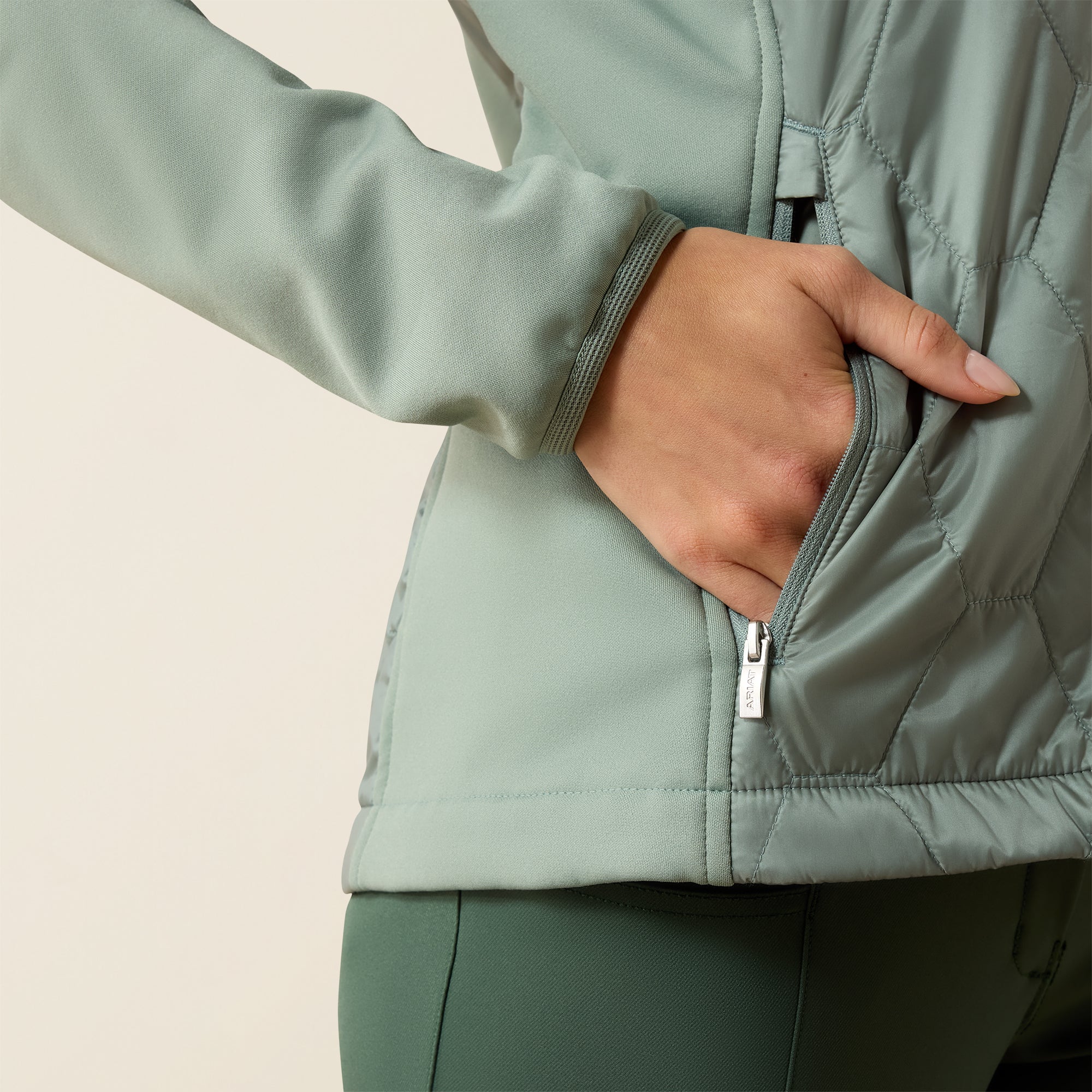 #color_Chinois Green