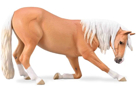 Breyer Bowing Lusitano Palomino Mare