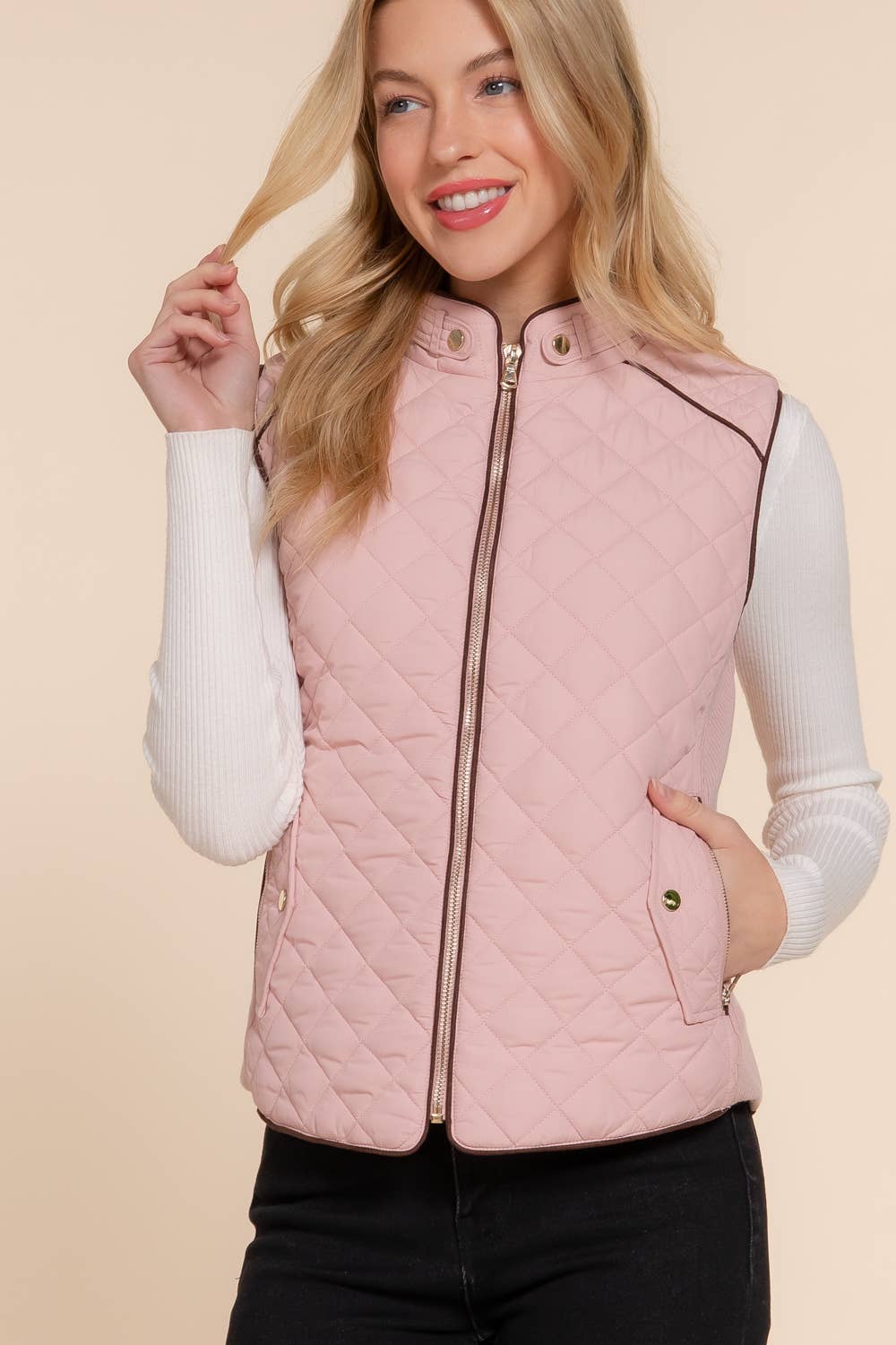 Quilted Padding Vest w/ Suede Piping