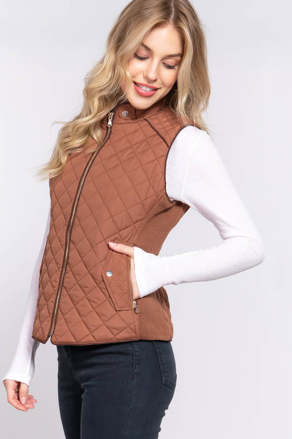 Quilted Padding Vest w/ Suede Piping