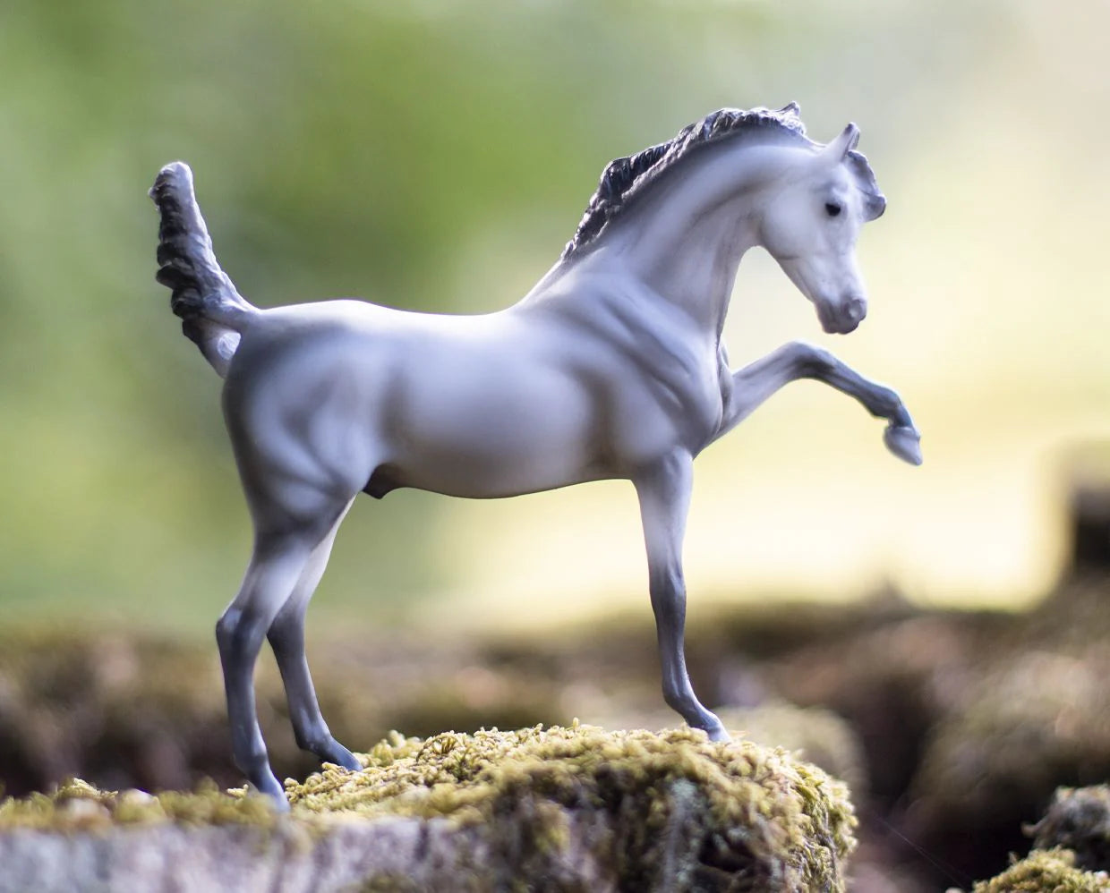 Breyer Mystery Horse Surprise: Exquisite Equines - Series 4