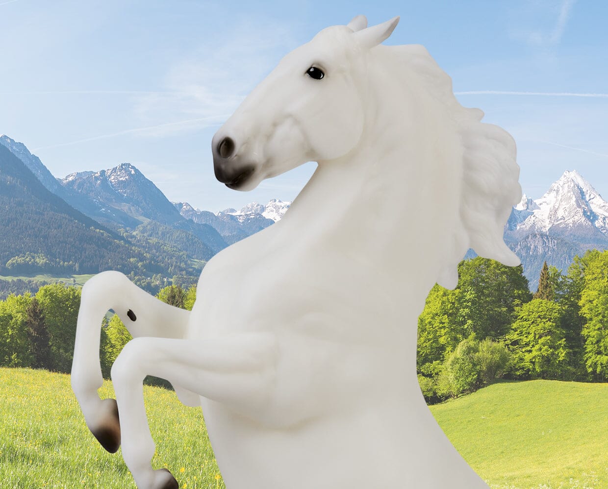 Breyer Pluto Gravita