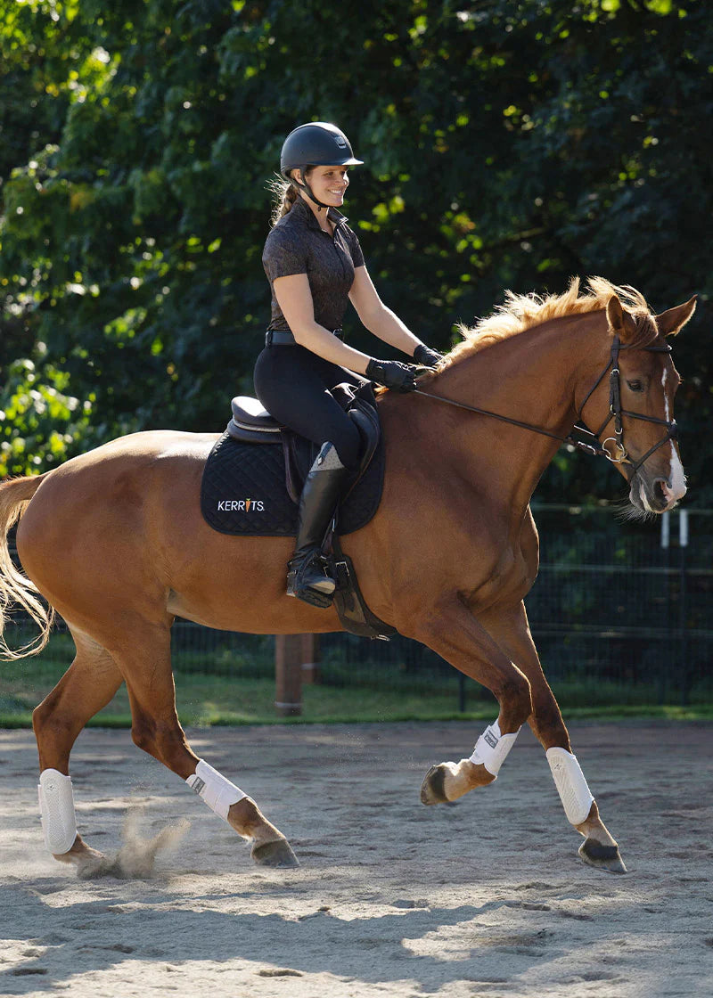 #color_Black Lucky Cascade