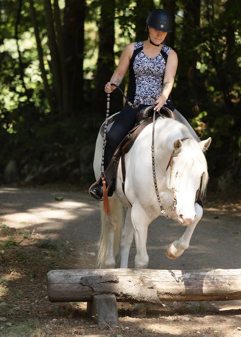 #color_Soft White Posh Paisley