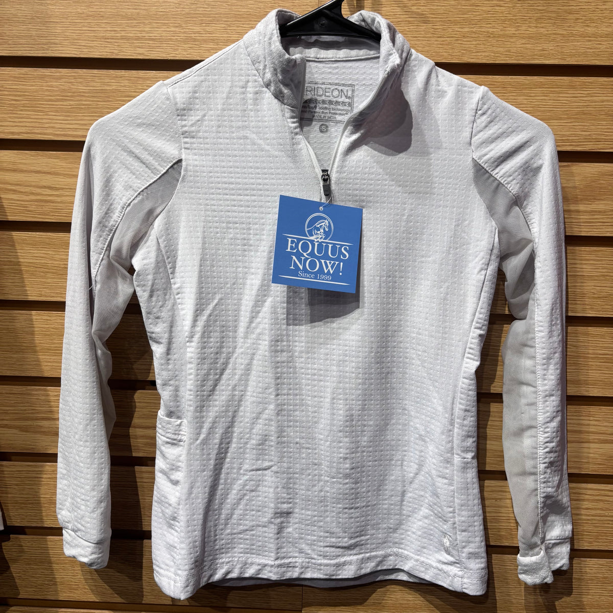 Used Youth Small White Irideon Sun Shirt
