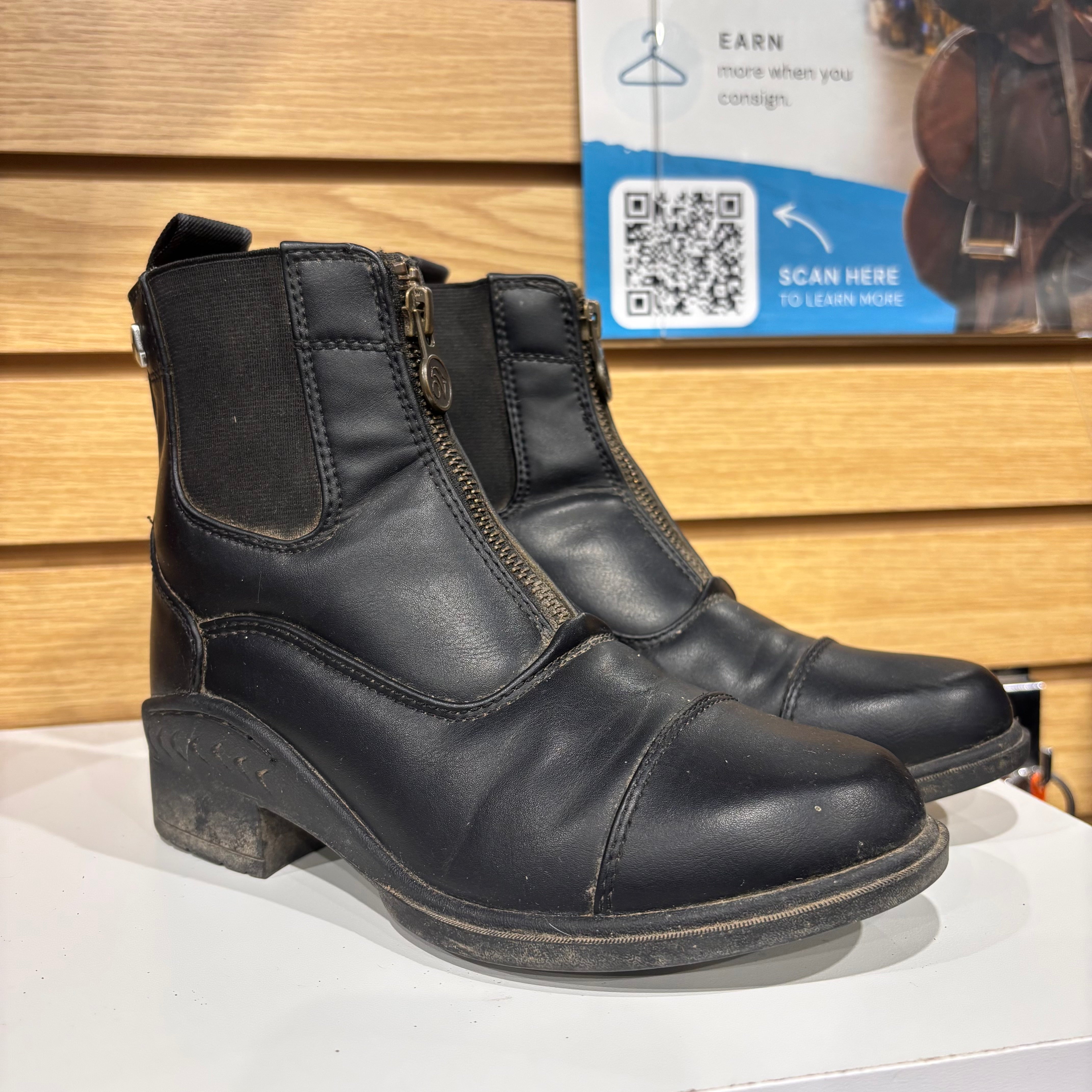 Used Ovation Childs Size 1 Black Paddock Boots