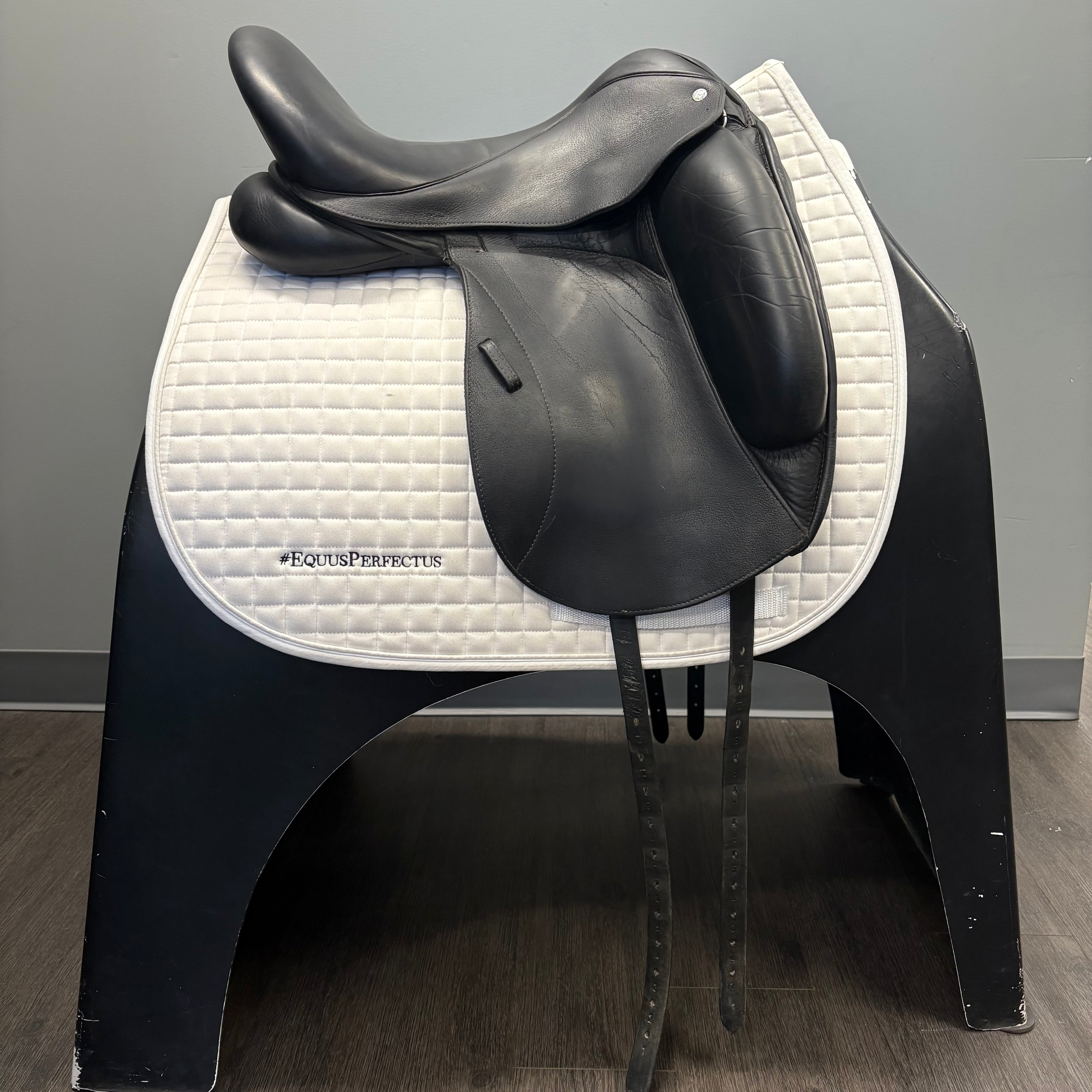 Used Custom Icon Eclipse Dressage Saddle 17" Wide Tree