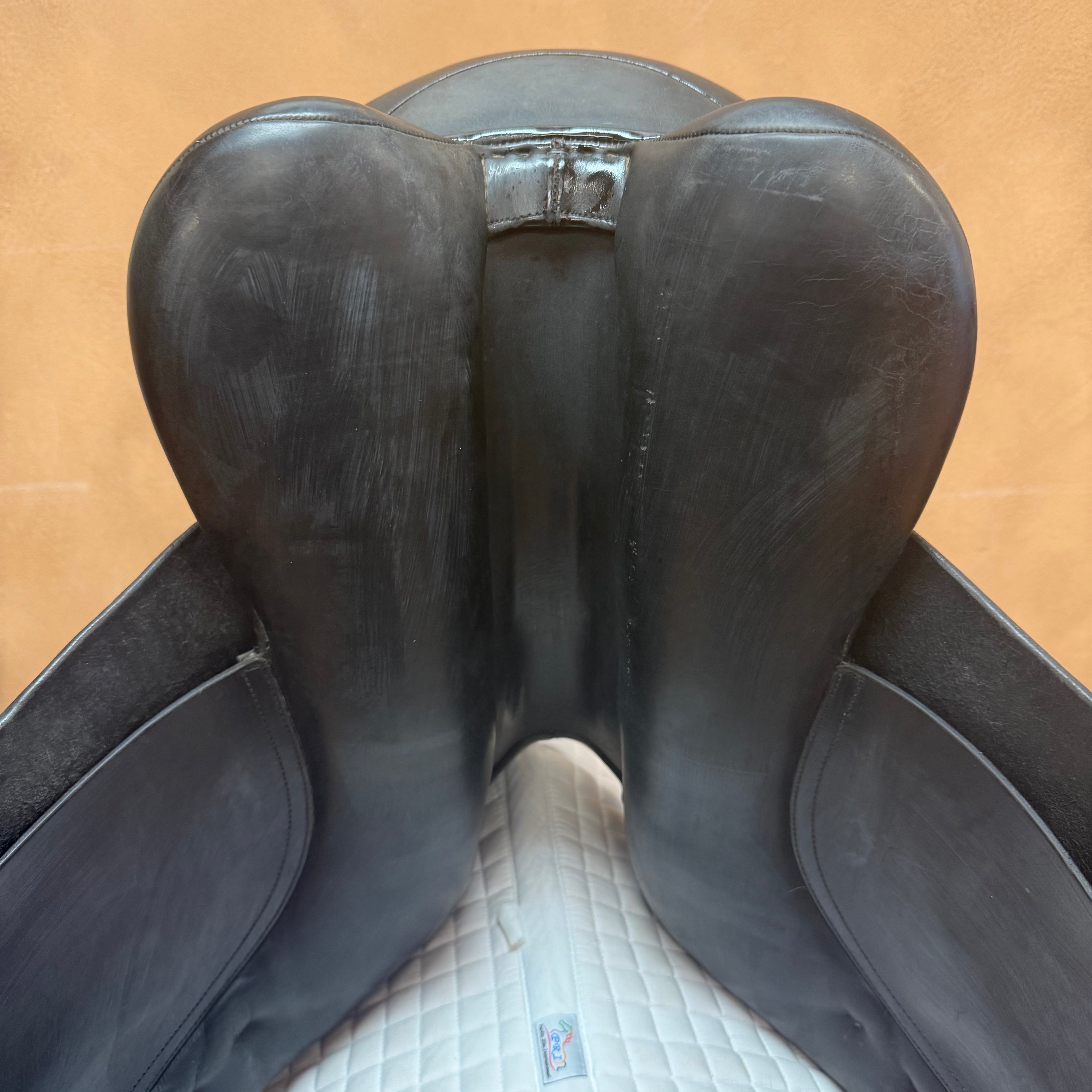 Used Trilogy Debbie McDonald Dressage Saddle 18" Extra Wide Tree