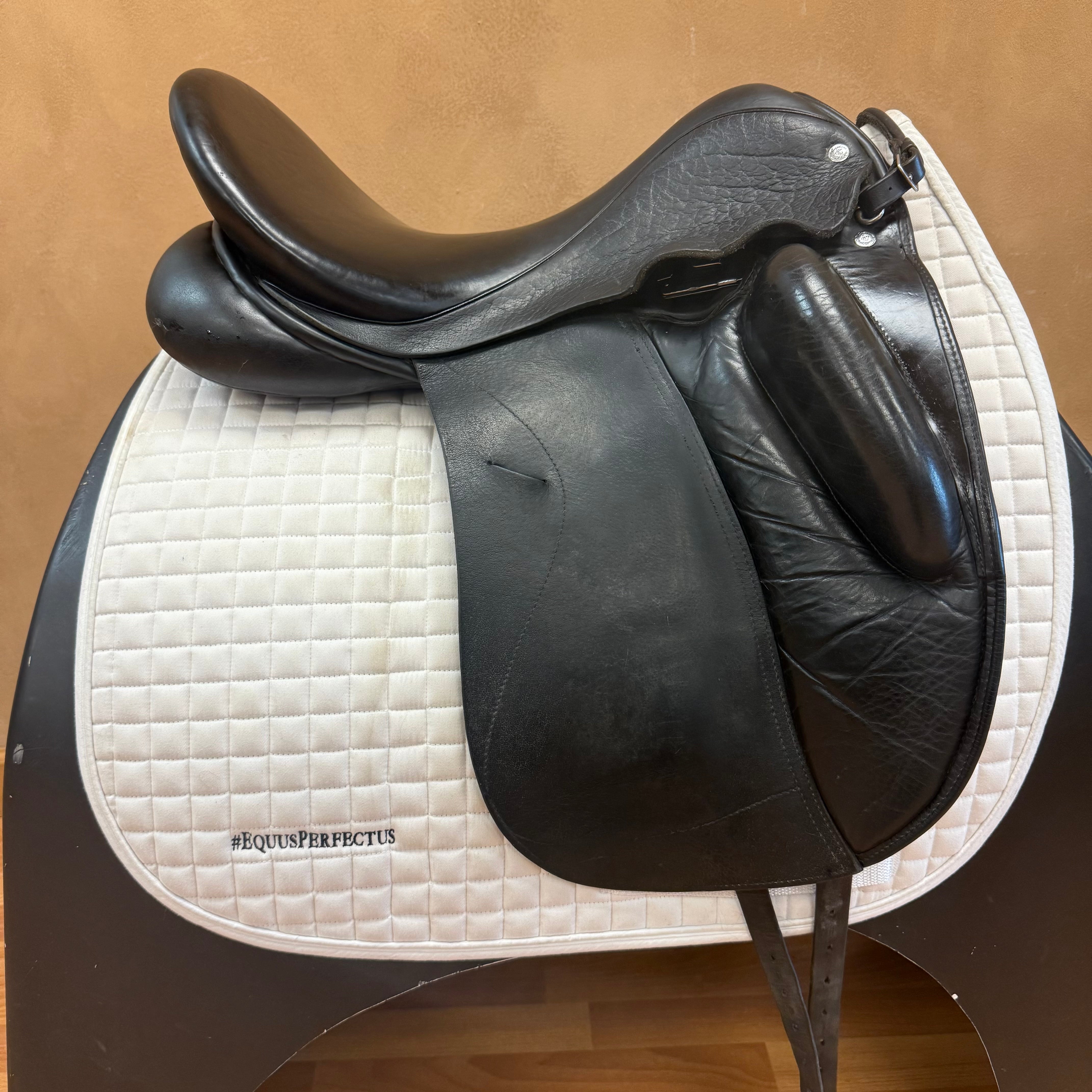 Used Custom Saddlery Wolfgang Solo Dressage Saddle 18" Wide Tree