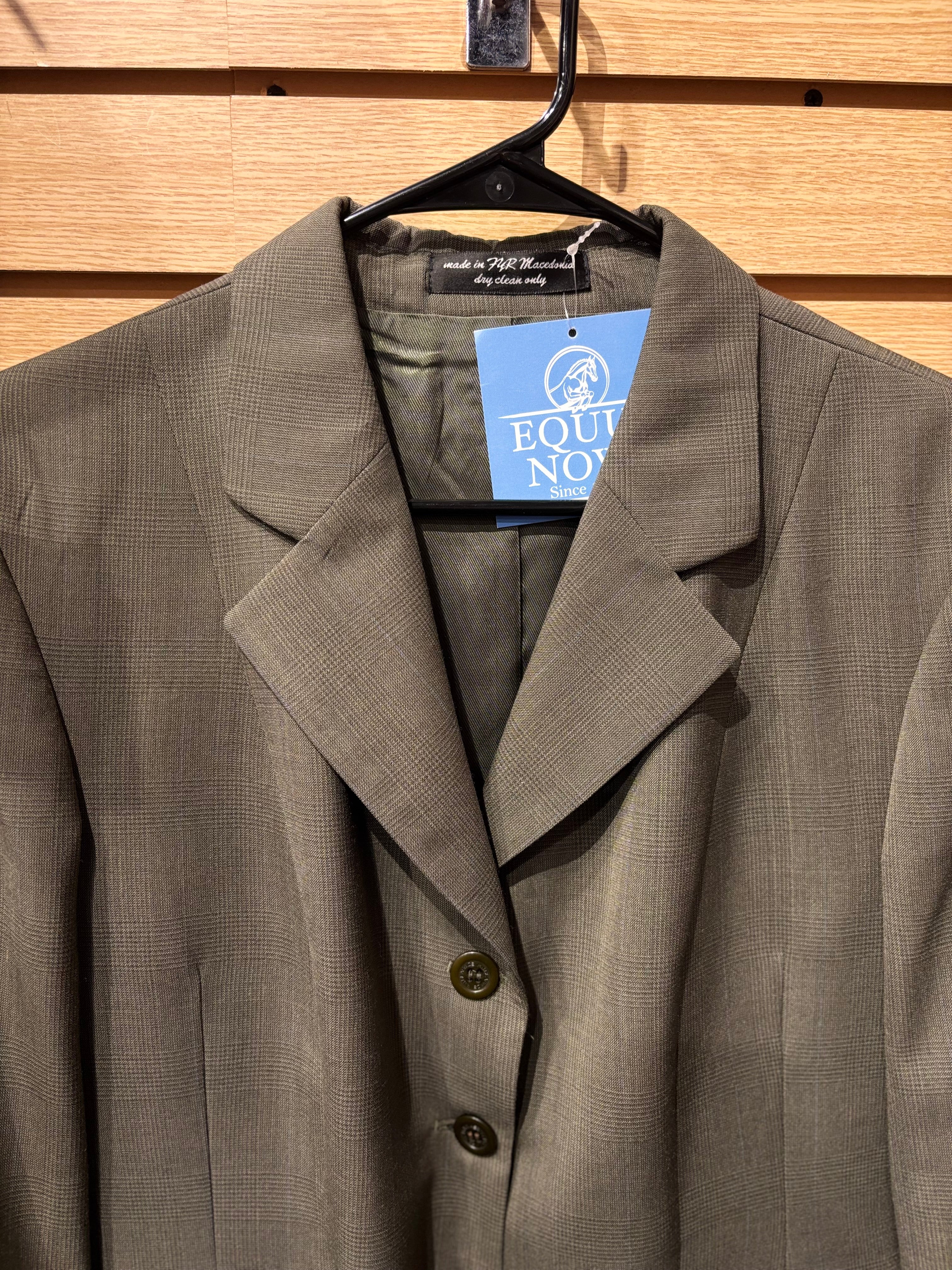 Used RJ Classics 12R Grey Show Coat
