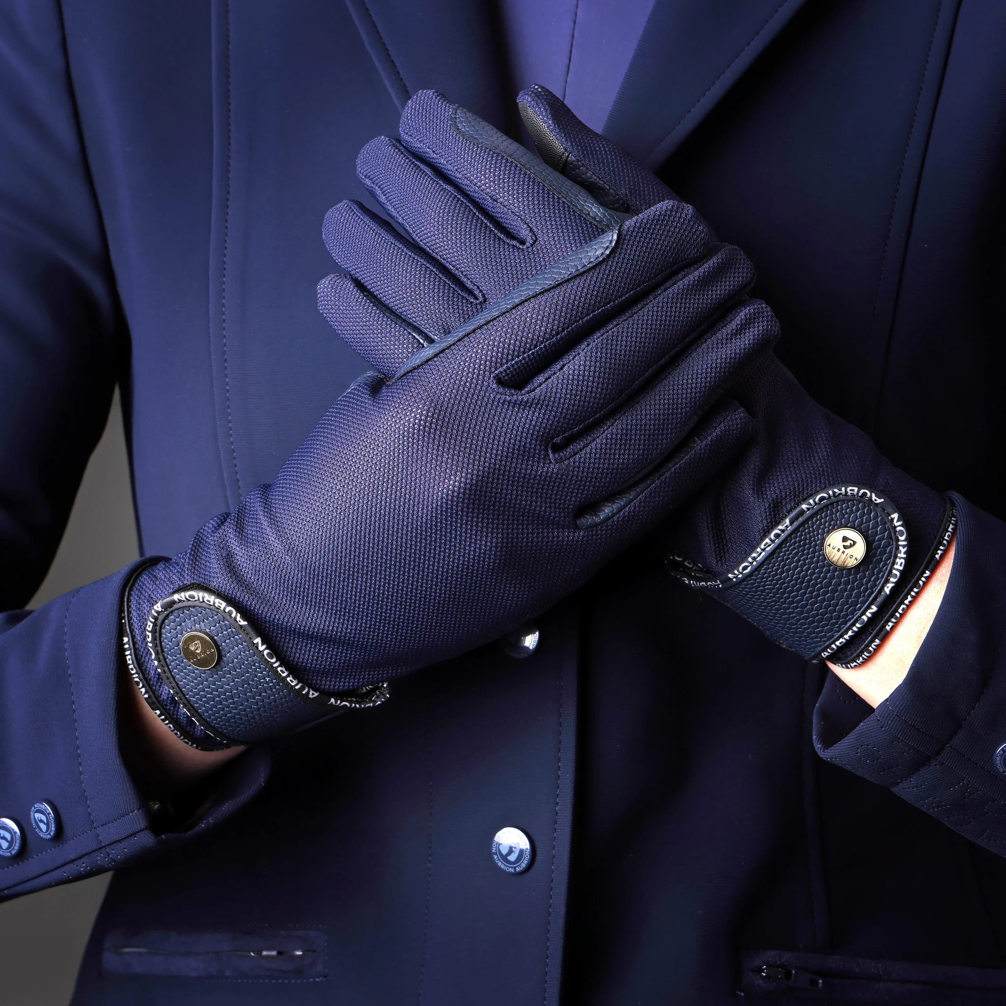 #color_navy