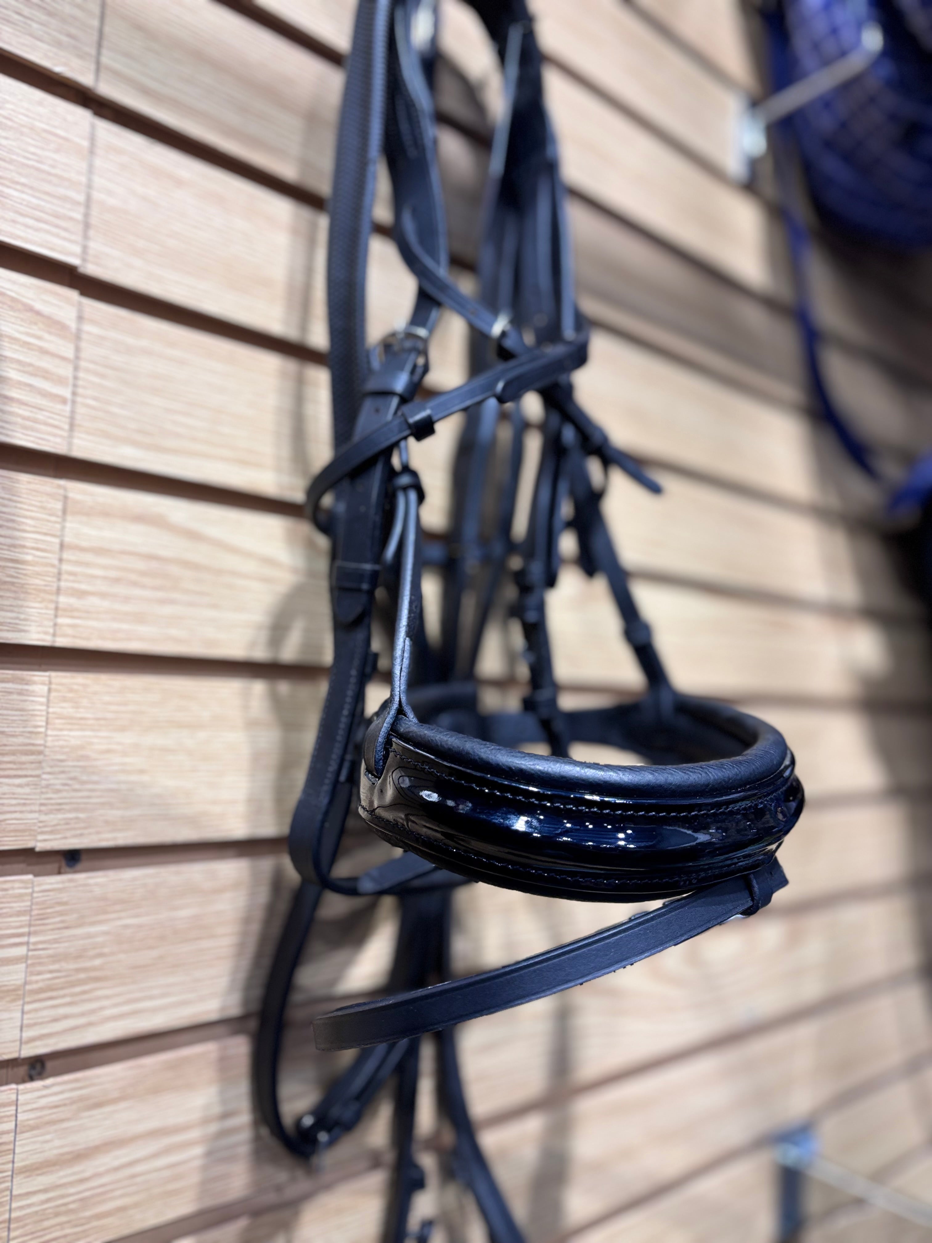 Used Cob Black Avignon Dressage Bridle w/ Reins no browband