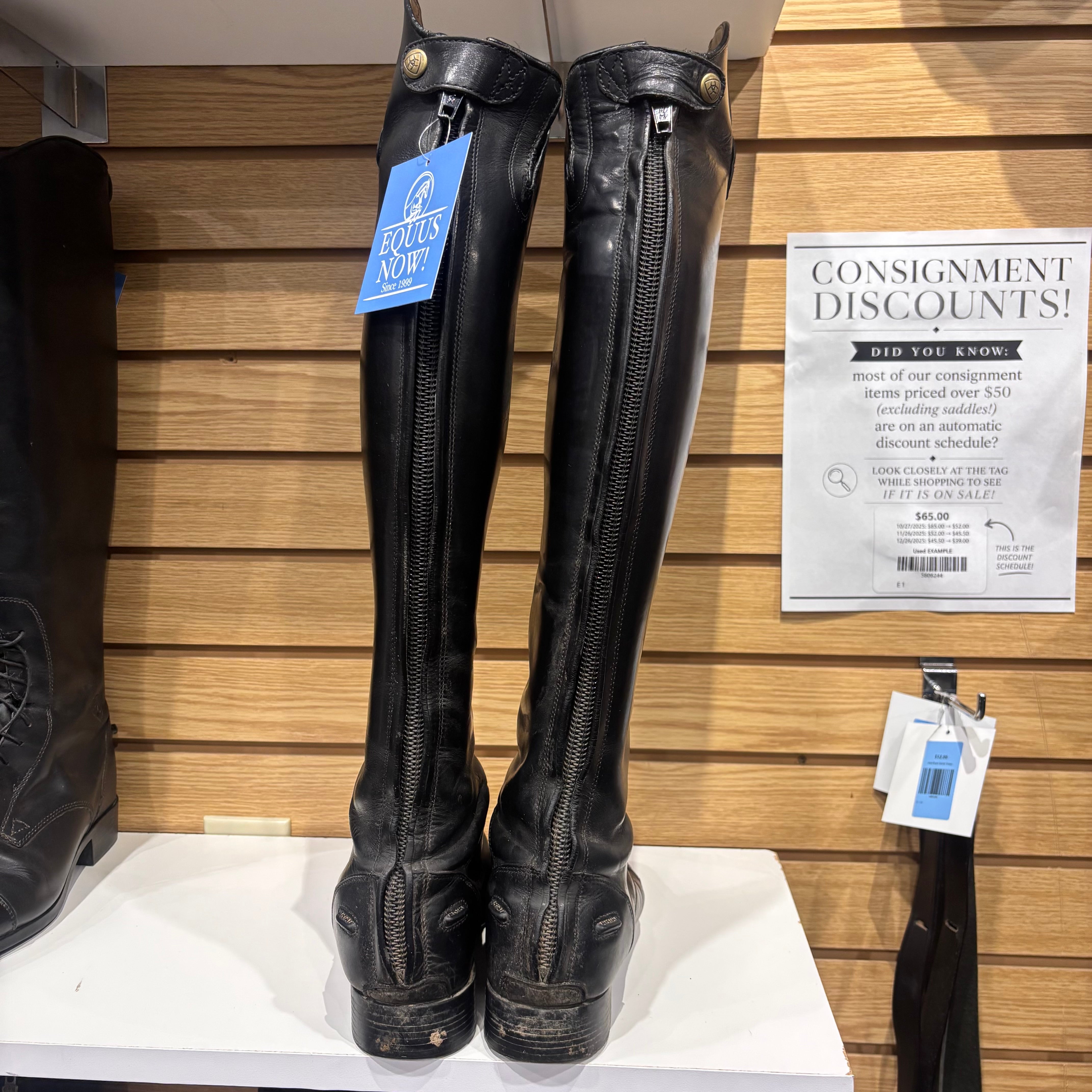 Used 7.5B Tall/Regular Black Ariat Field Boots