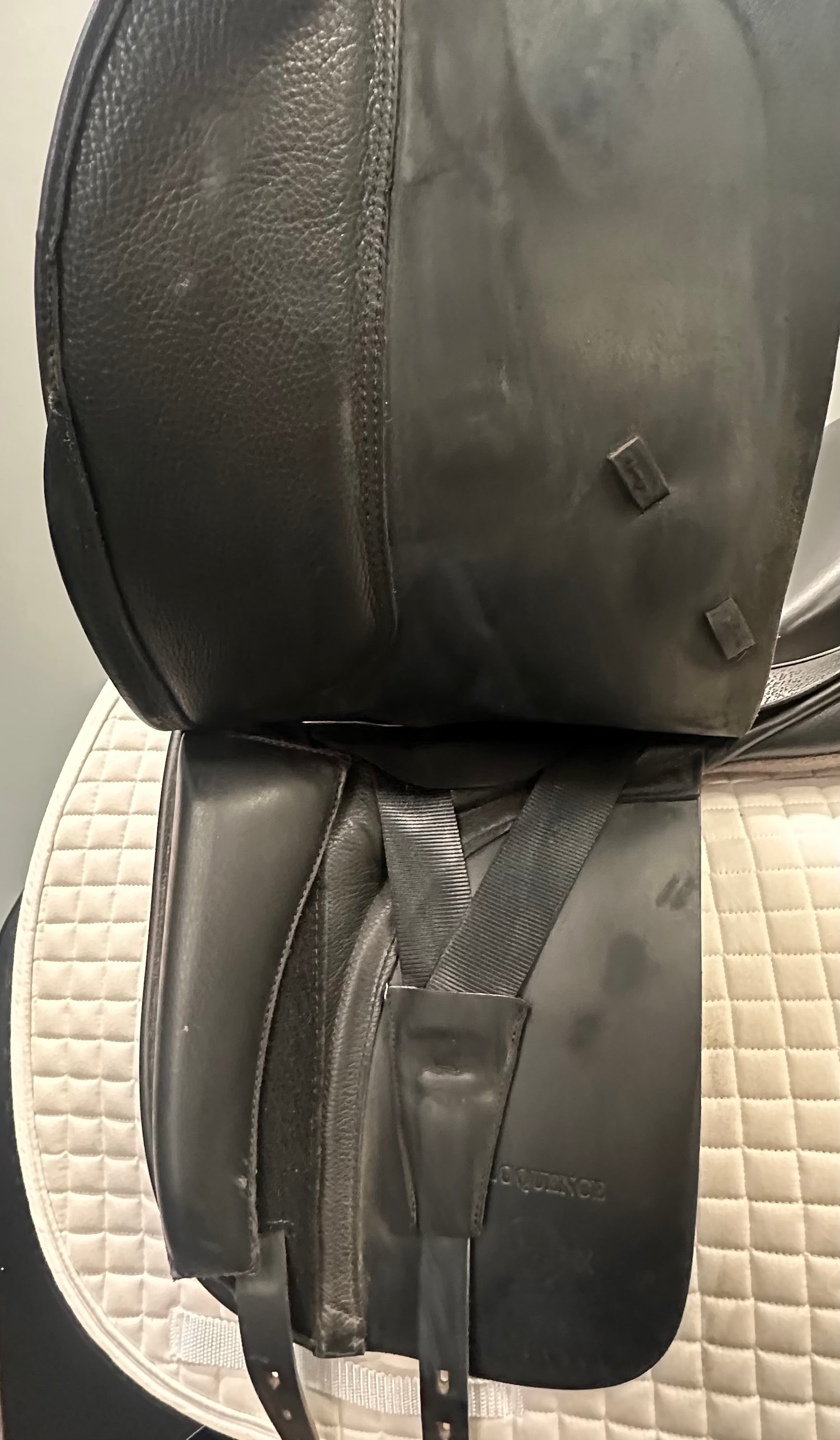 Used Black Country Dressage Saddle 17.5 Wide Tree