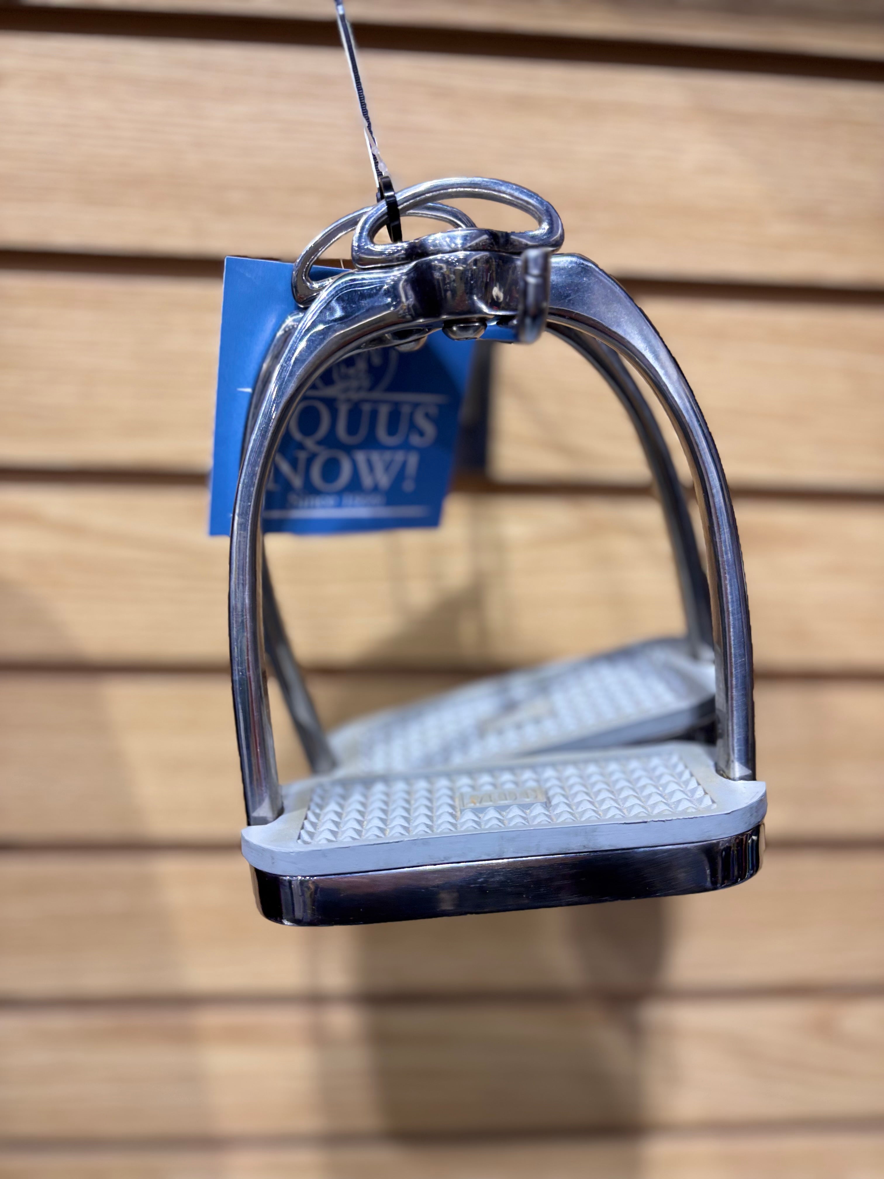 Used 4.5" MDC Comfort Stirrups