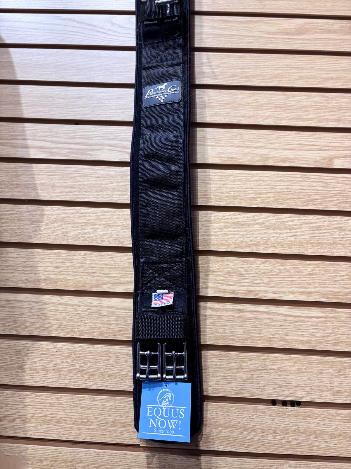 Used 28" Black Professionals Choice Ventech Dressage Girth