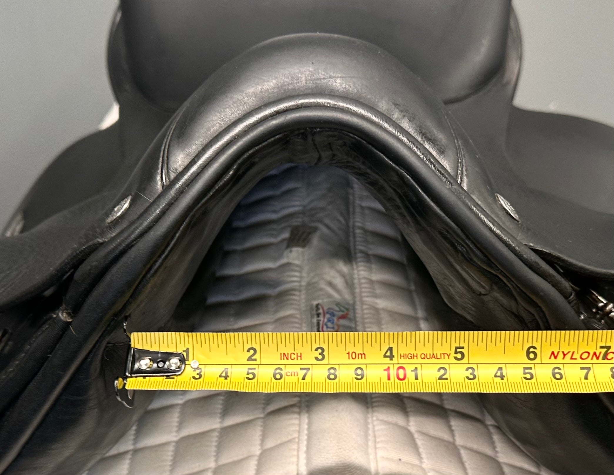 Used Custom Wolfgang Solo Dressage Saddle 18" Wide Tree