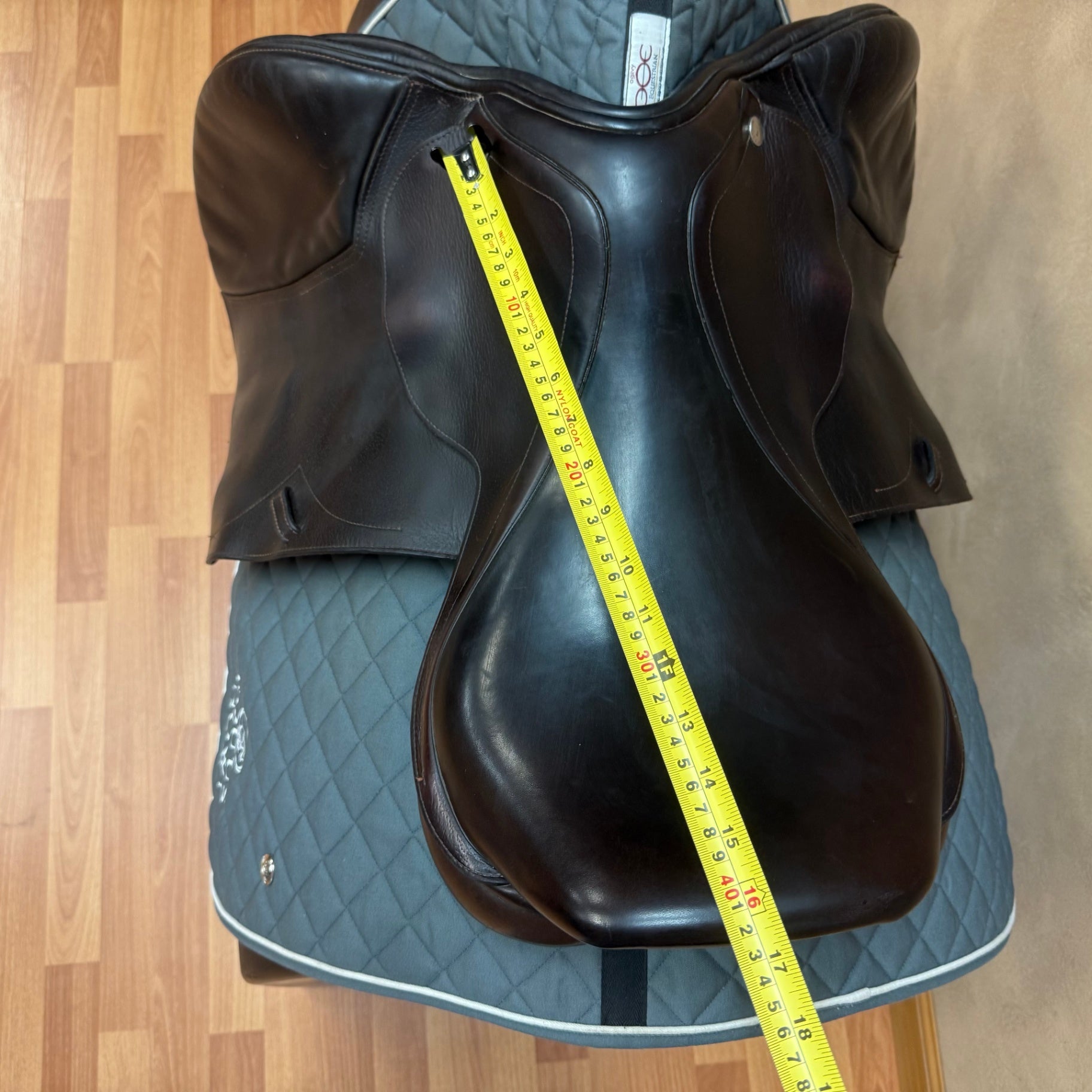 Used M Toulouse Jennine Jump Saddle 17" Adjustable Tree