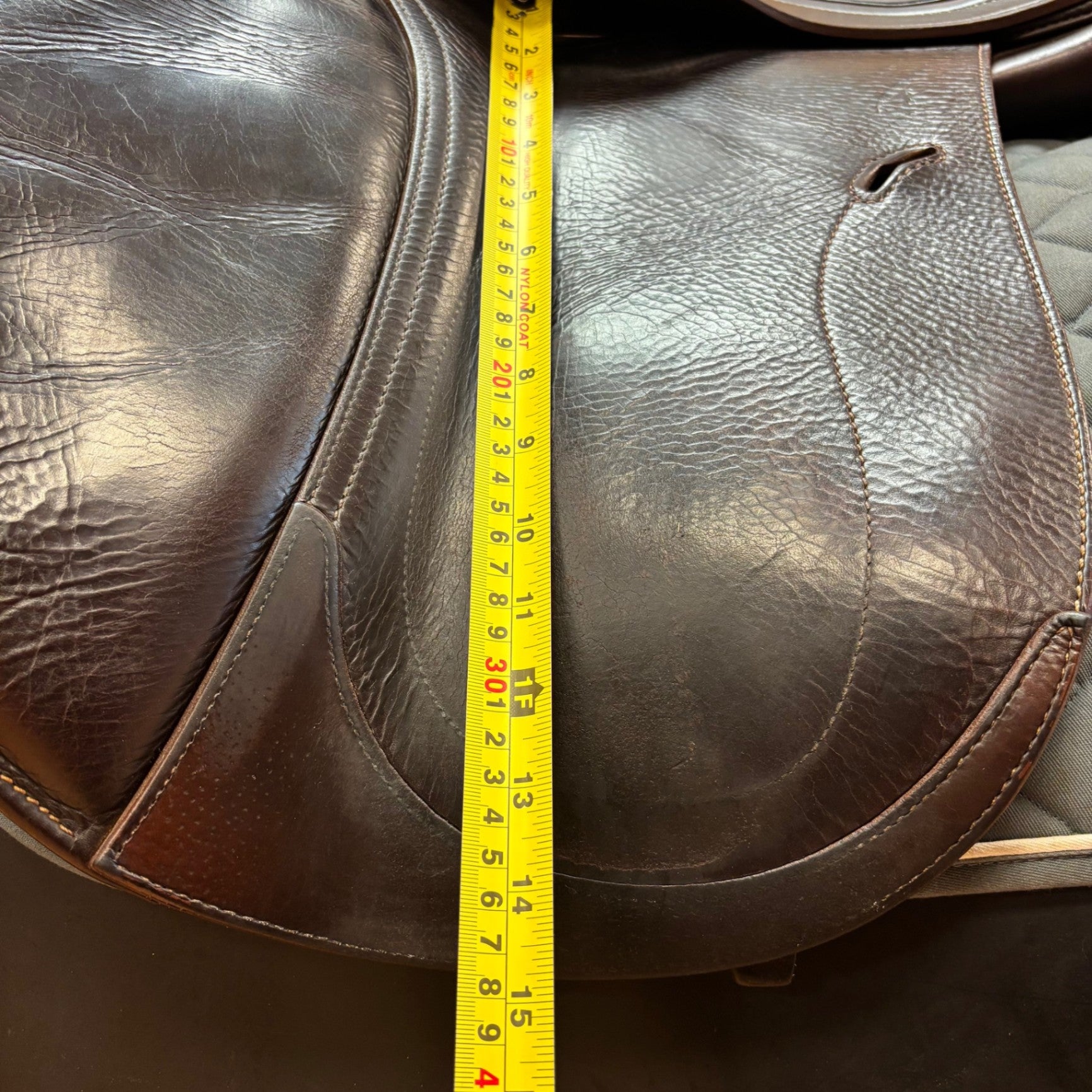 Used Antares Connexion Jump Saddle 18" Medium Wide 