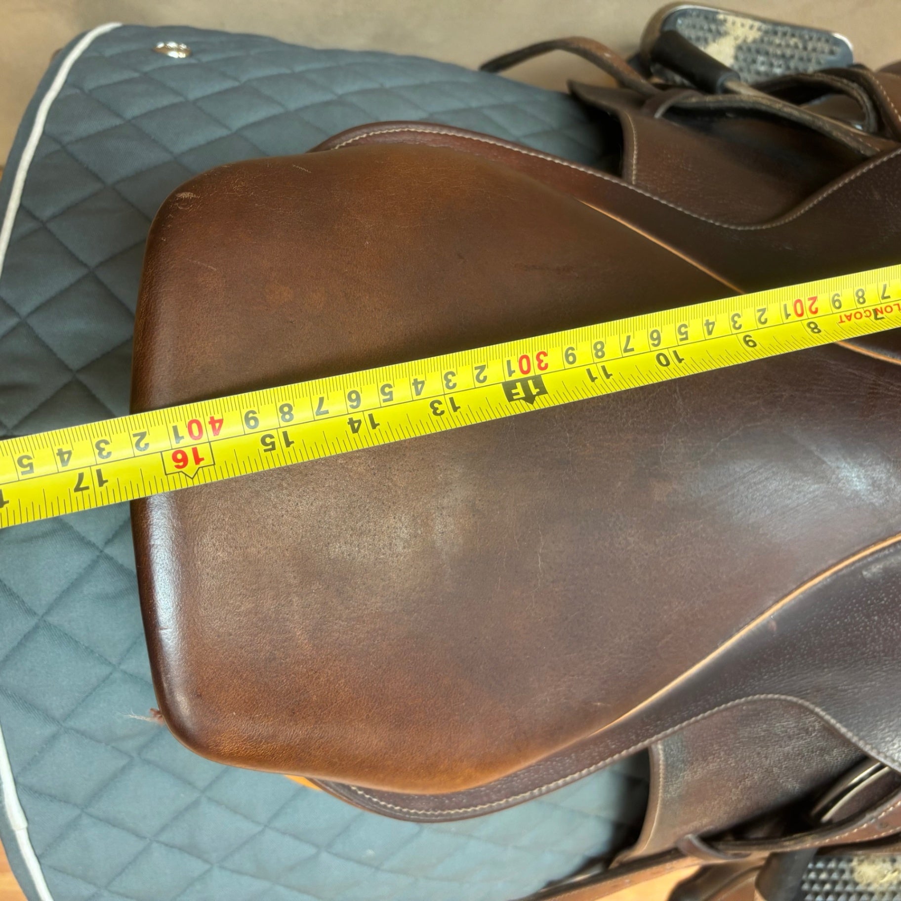 Used Collegiate Ruiz Diaz Jump Saddle 16.5"