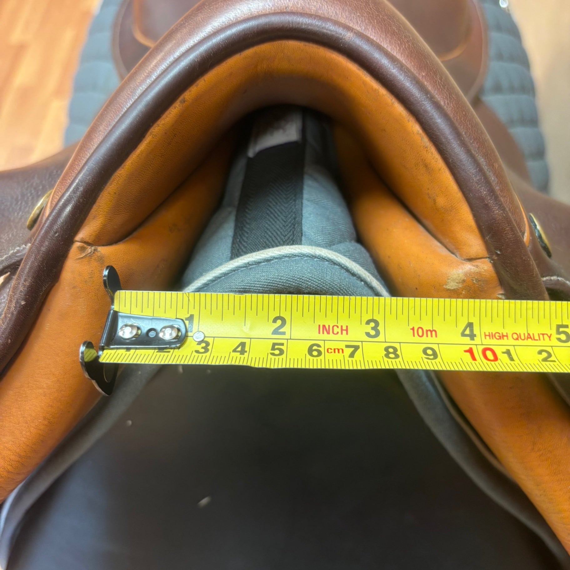 Used Collegiate Ruiz Diaz Jump Saddle 16.5"