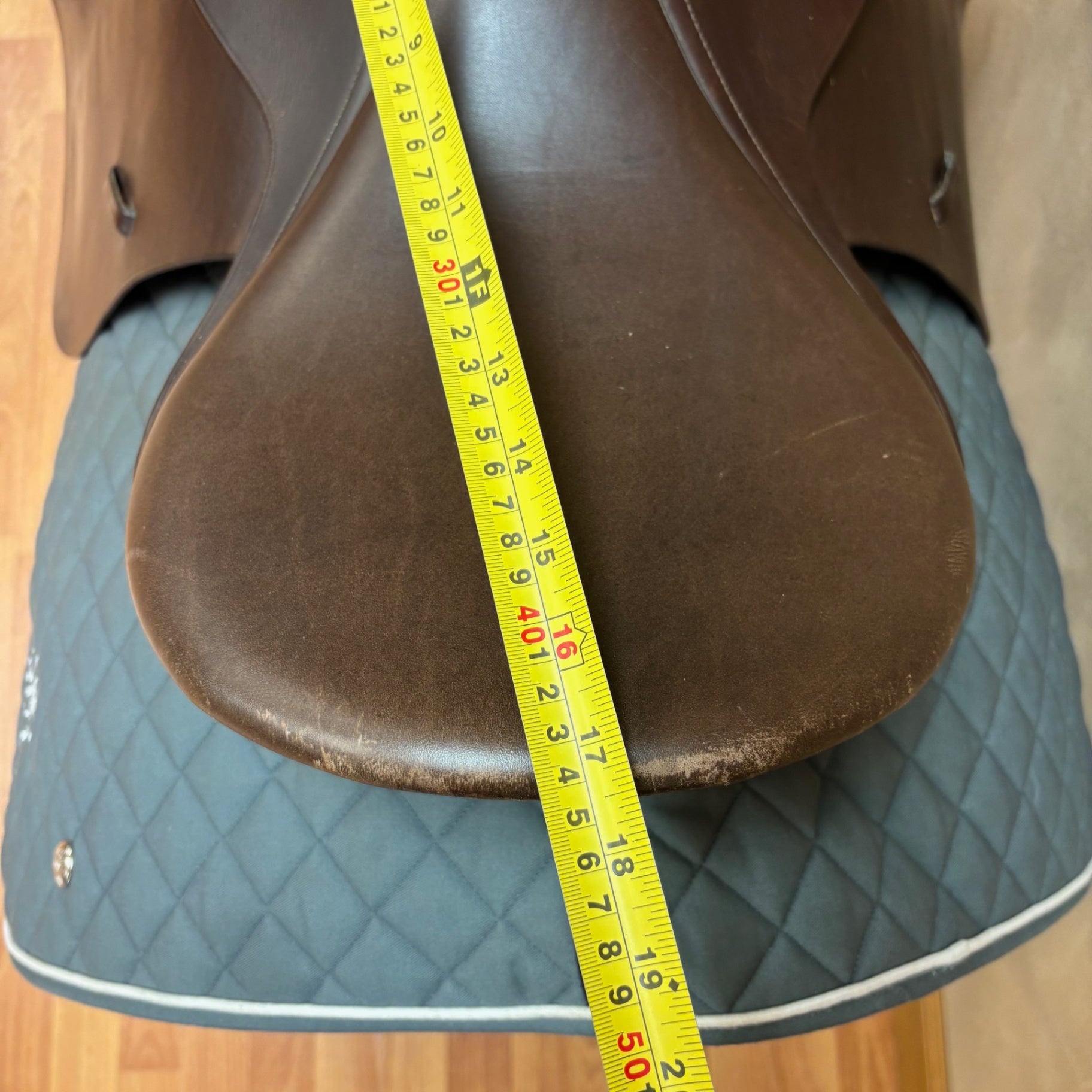 Used Circuit Jump Saddle 17.5" Medium Tree