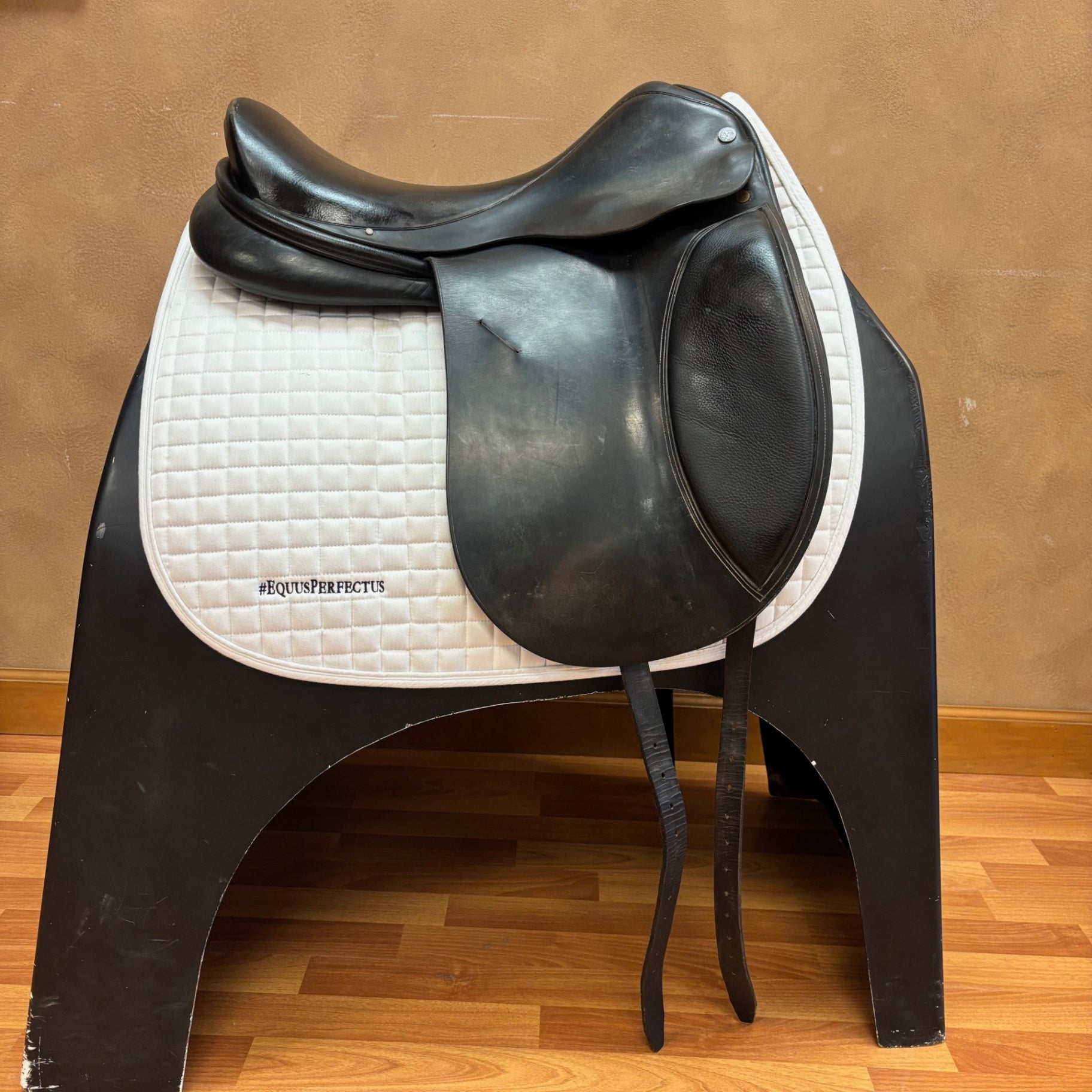 Used AJ Foster Lauriche Dressage Saddle
