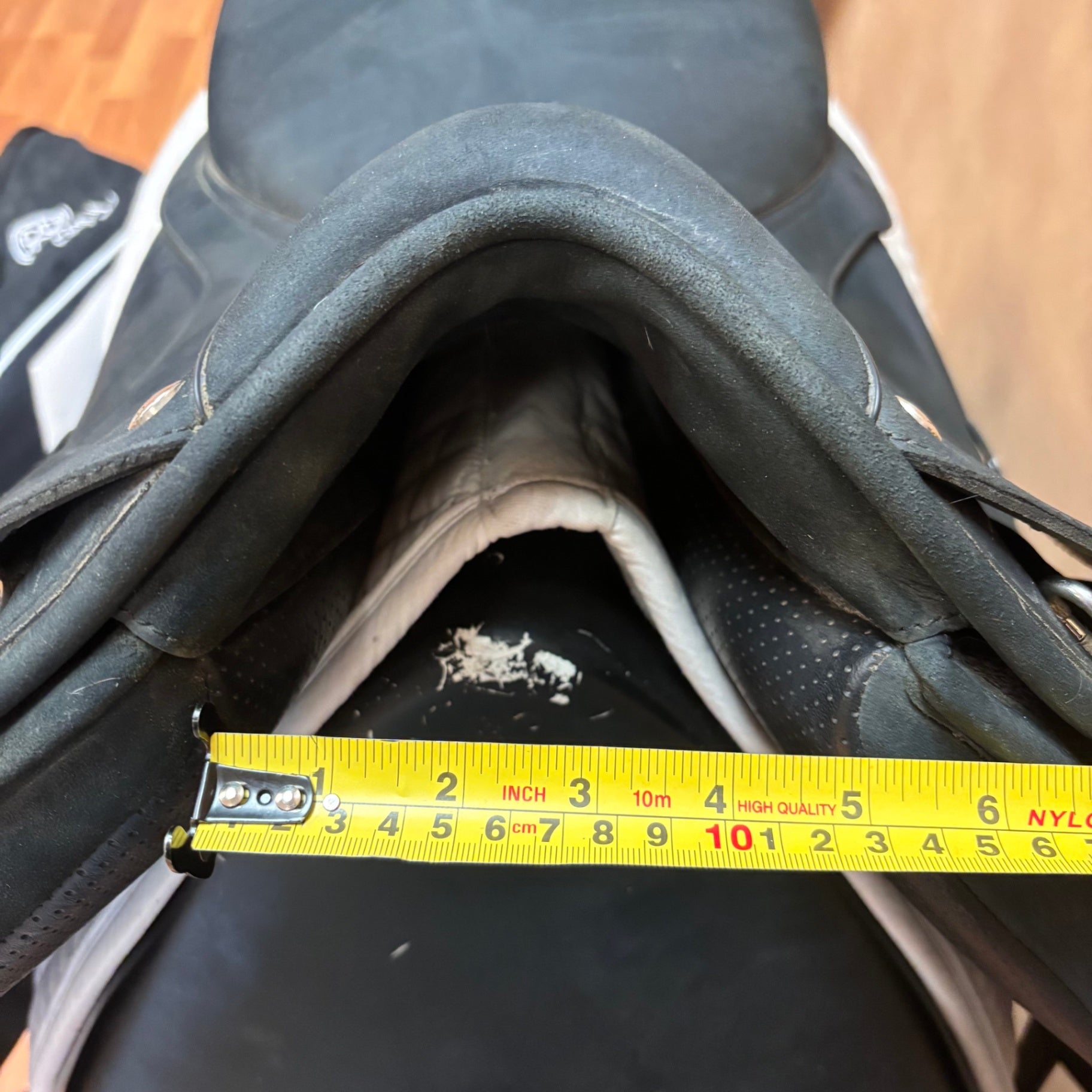 Used Wintec Isabel Dressage Saddle 17" Adjustable Tree