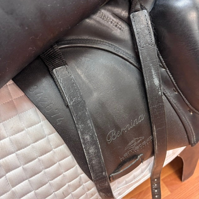Used Courbette Bernina Dressage Saddle 18" Medium Tree