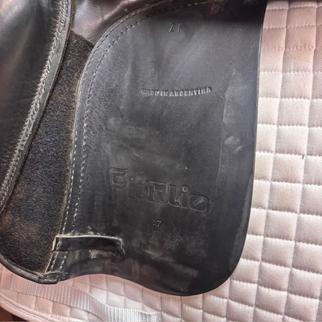 Used Duett Fidelio Dressage Saddle 17" Wide Tree