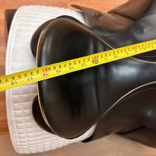 Used Barnsby Majestic Dressage Saddle 16.5" Wide Tree