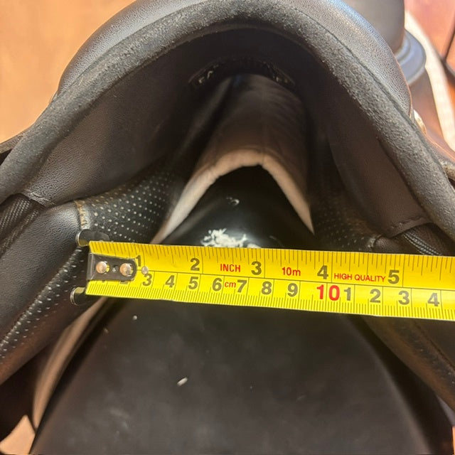 Used Wintec 500 Dressage Saddle 17.5" Adjustable Tree