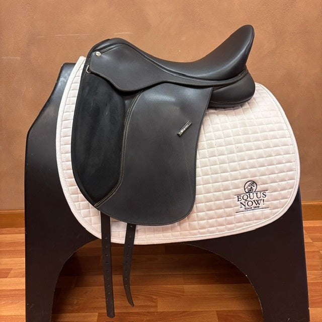 Used Wintec 500 Dressage Saddle 17.5" Adjustable Tree