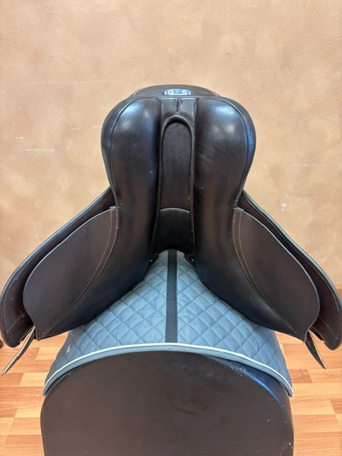 Used GFS Monarch Pony Jump Saddle 16" Adjustable Tree