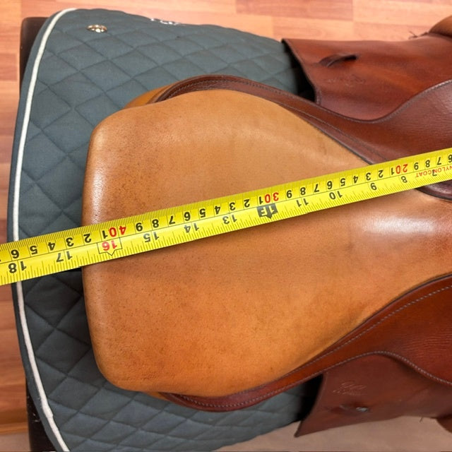 Used Pessoa Chamont Jump Saddle 16" Medium/Narrow Tree