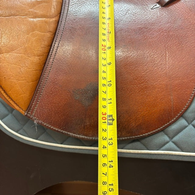 Used Pessoa Chamont Jump Saddle 16" Medium/Narrow Tree
